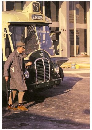 Carte postale Tati "Bus"